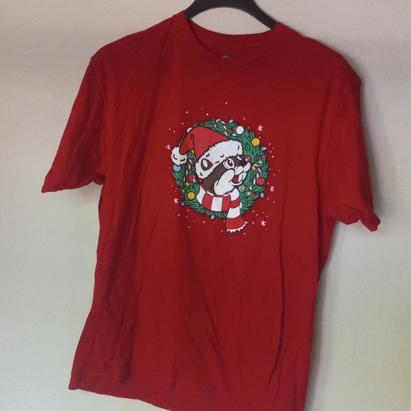 Buc-ees Tshirt Mens XL Never Calm Always Bright Red Christmas Holiday - Picture 2 of 6